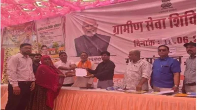 त्रुटि सुधरते ही चेहरे पर लौटी मुस्कान; 'ग्रामीण सेवा शिविर' में हीरू बाई को मौके पर मिली विधवा पेंशन