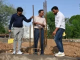 घासा दौरे पर जिला कलेक्टर गौरव अग्रवाल ने सुनी ग्रामीणों की समस्याएं, लापरवाही पर अधिकारियों को लगाई फटकार