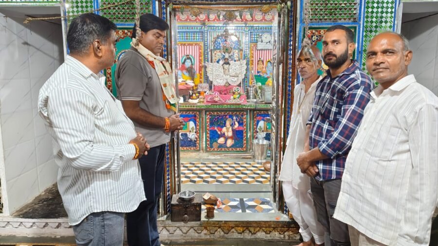 नव-निर्वाचित पार्षद नरेश वैष्णव ‘गुड्डू’ ने बालाजी व चारभुजा जी के किए दर्शन